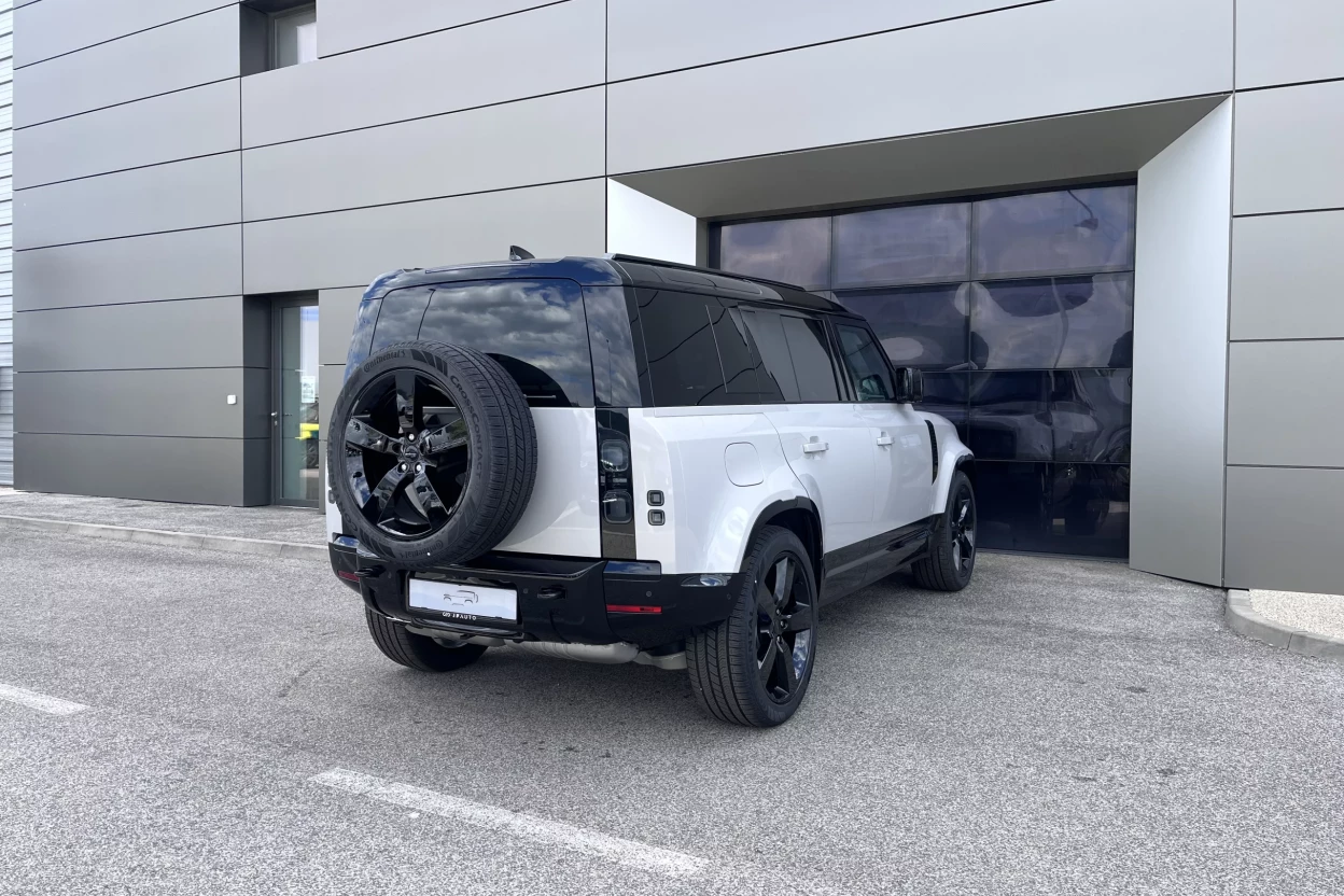 Defender 110 X-Dynamic SE D250 MHEV AWD obrázok č. 5