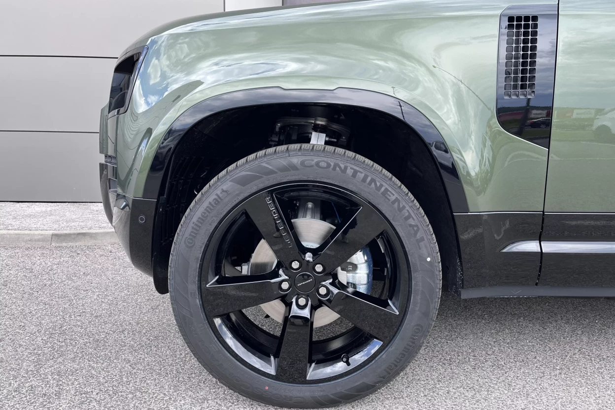 Defender 110 X-Dynamic SE D250 MHEV AWD obrázok č. 7
