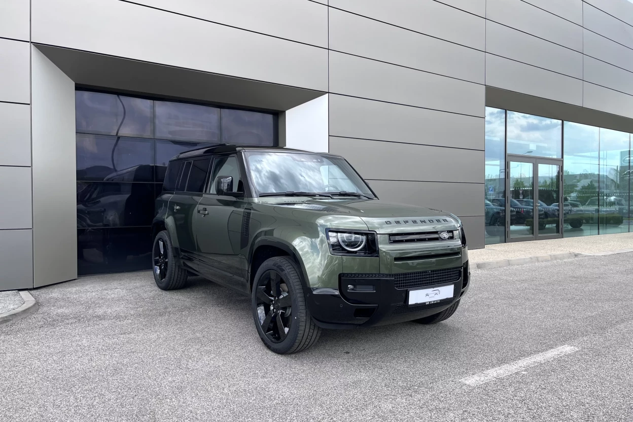Defender 110 X-Dynamic SE D250 MHEV AWD obrázok č. 2