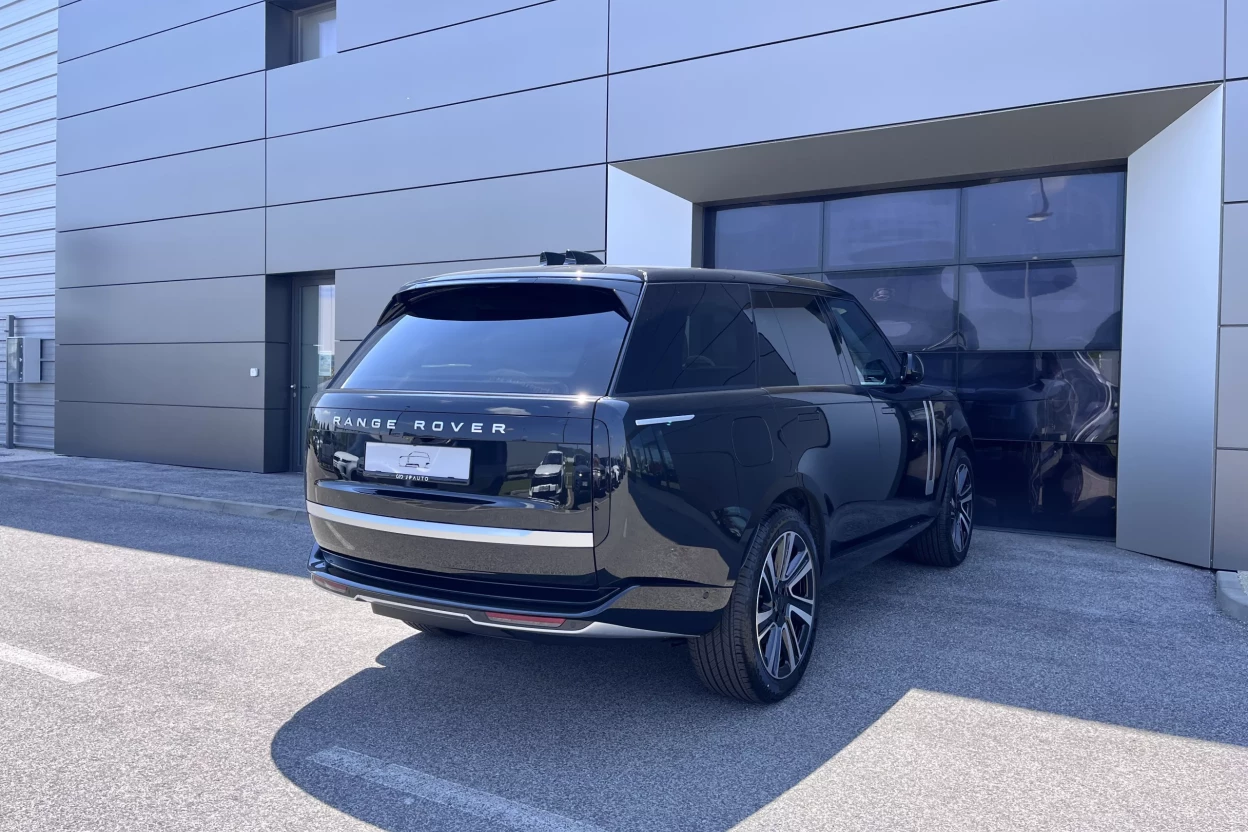 Range Rover SWB Autobiography D350, MY26 obrázok č. 3