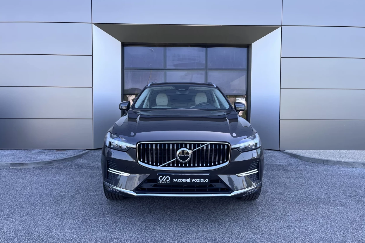 Volvo XC60 B5 Inscription AWD A/T obrázok č. 1