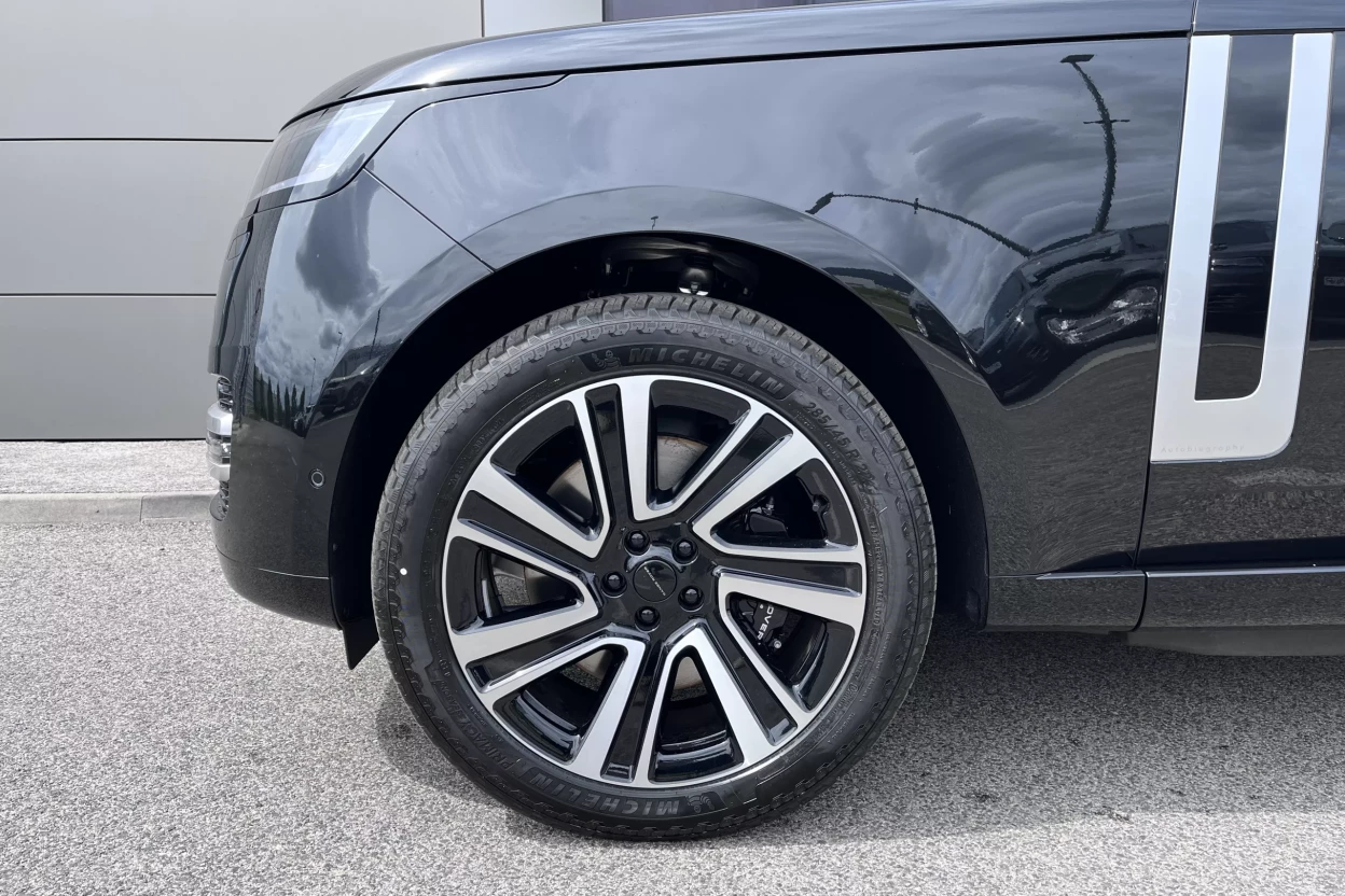 Range Rover SWB Autobiography PHEV 550e MY26 obrázok č. 7