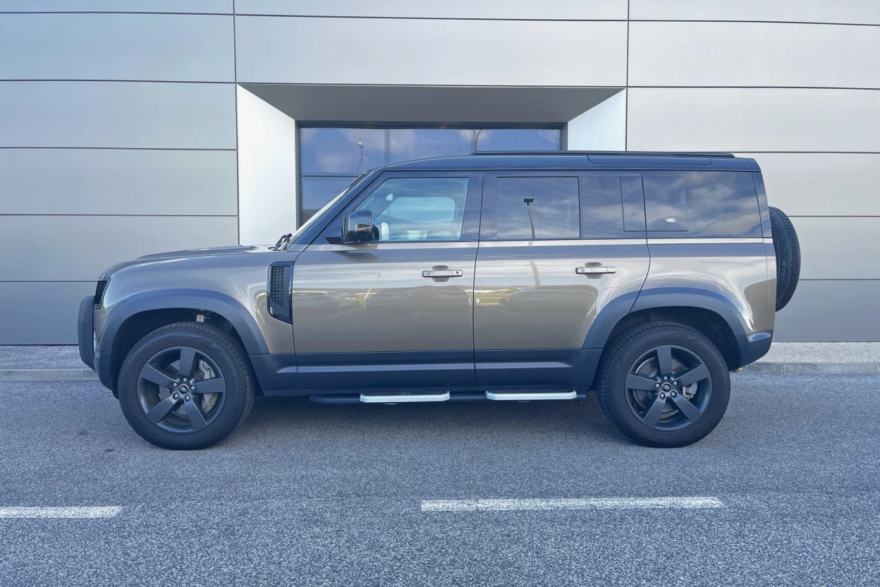 Land Rover Defender 110 SE P400 AWD AUTOMAT obrázok č. 6