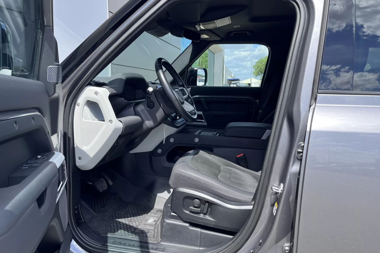 Land Rover Defender 110 SE P400 AWD AUTOMAT obrázok č. 8