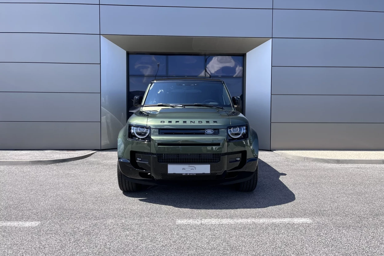 Defender 110 X-Dynamic SE D250 MHEV AWD MY26 obrázok č. 1