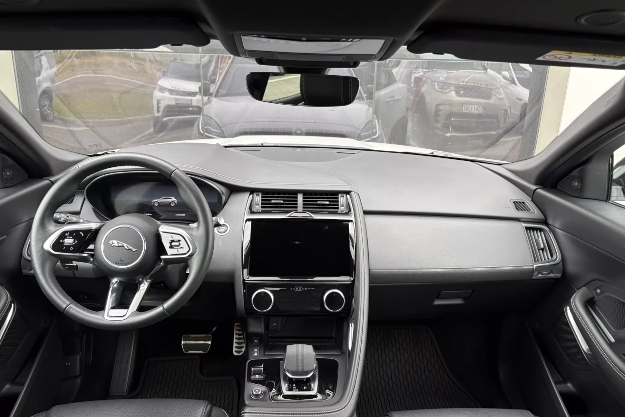 Jaguar E-Pace R-Dynamic S D165 MHEV AWD obrázok č. 9