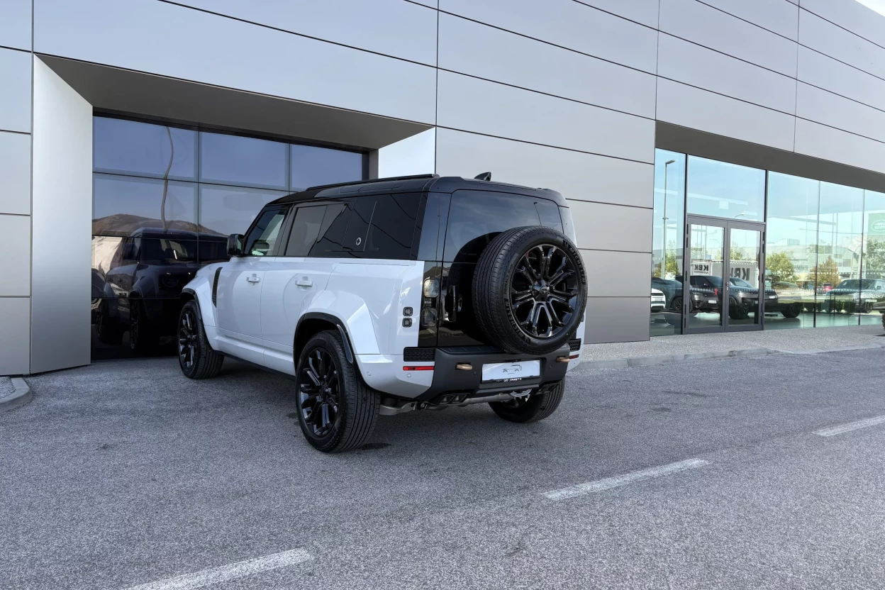 Defender 110 OCTA  P635 V8 MHEV AUTOMAT AWD obrázok č. 3
