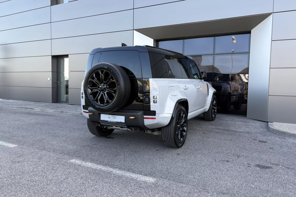 Defender 110 OCTA  P635 V8 MHEV AUTOMAT AWD obrázok č. 5