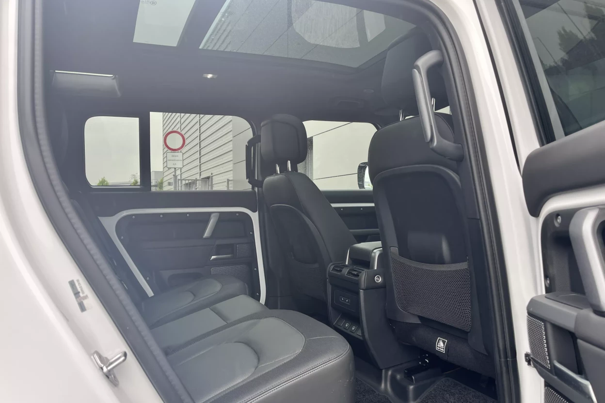 Land Rover Defender 110 X-Dynamic HSE D250 AWD AUTOMAT obrázok č. 10