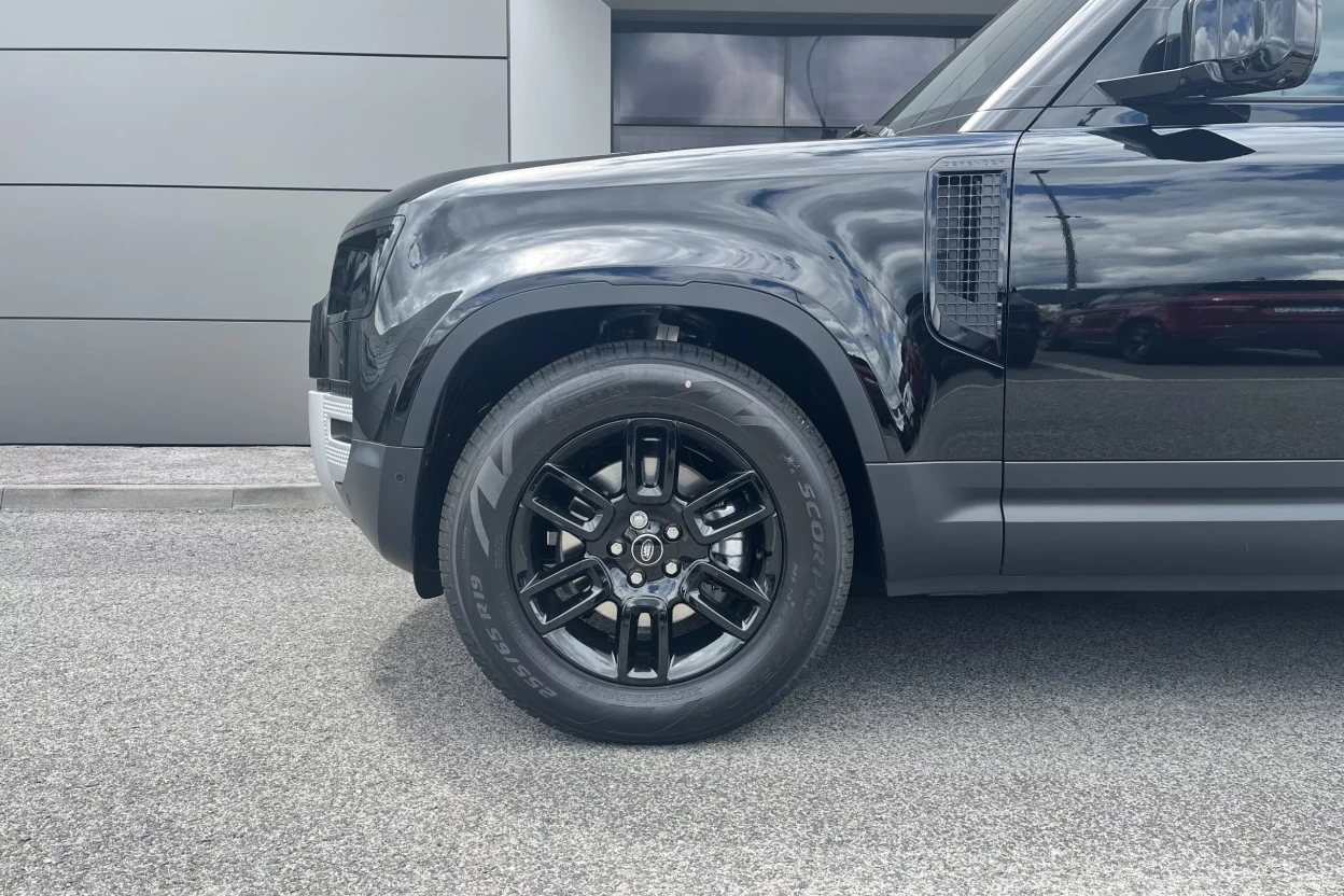 Defender 110 S D250 MHEV AWD obrázok č. 7
