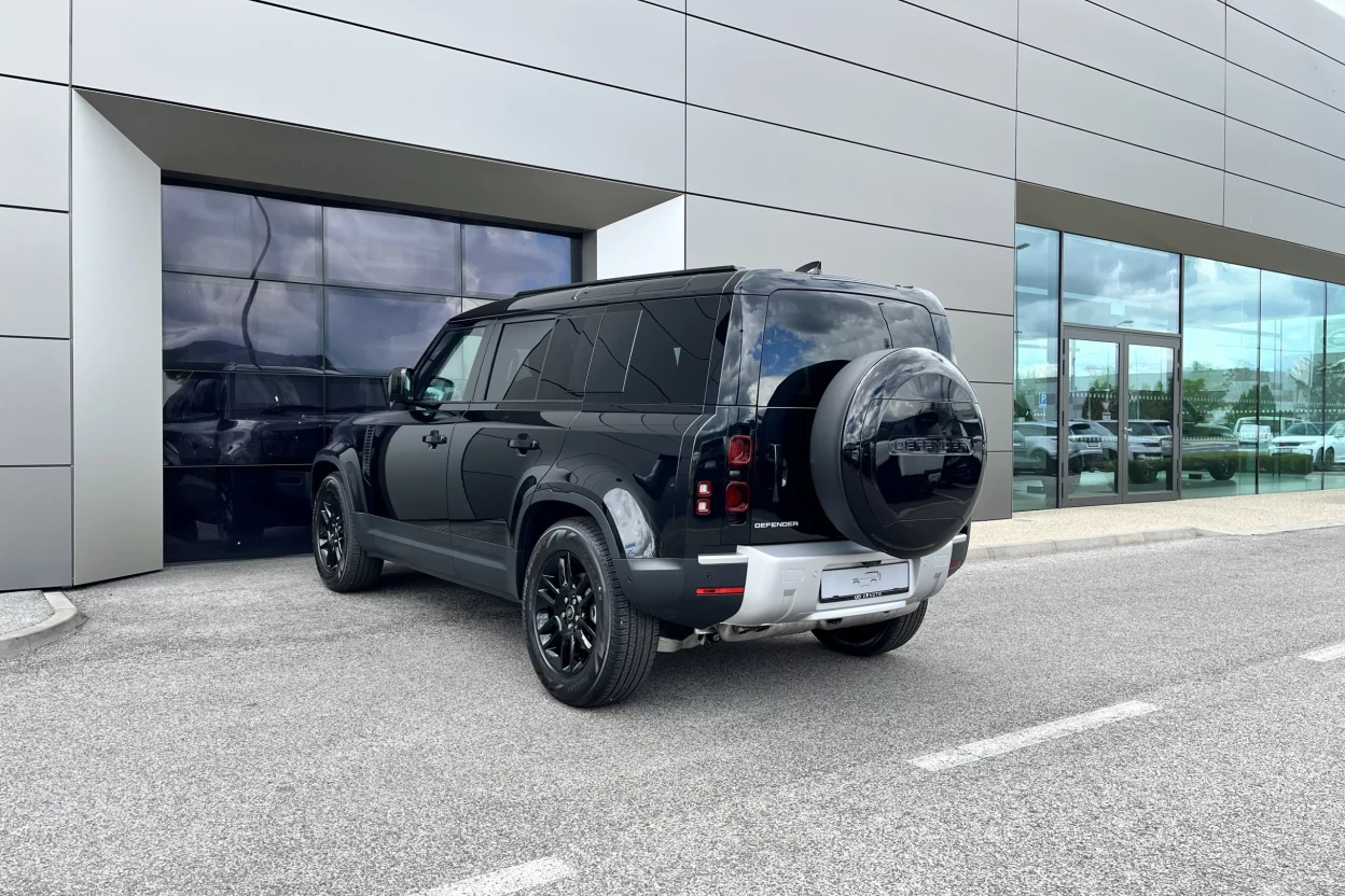 Defender 110 S D250 MHEV AWD obrázok č. 3