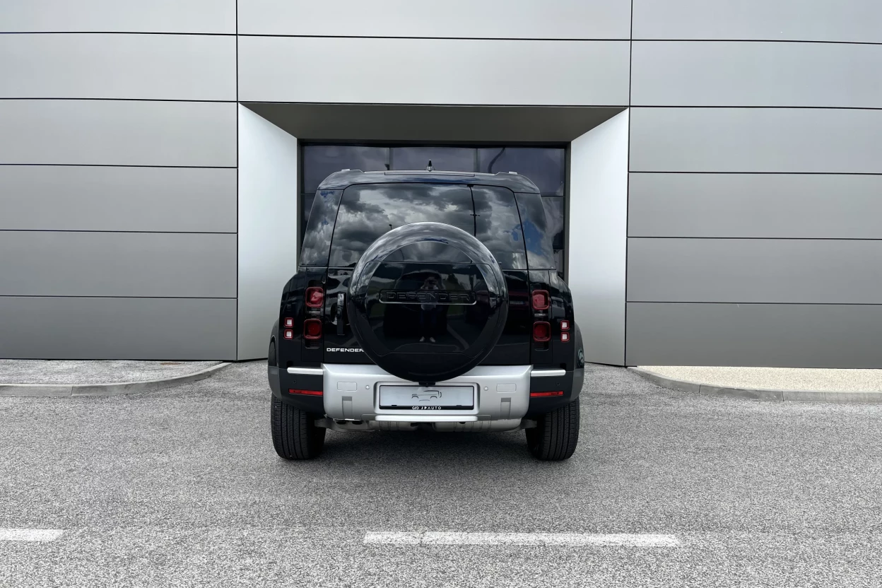 Defender 110 S D250 MHEV AWD obrázok č. 4