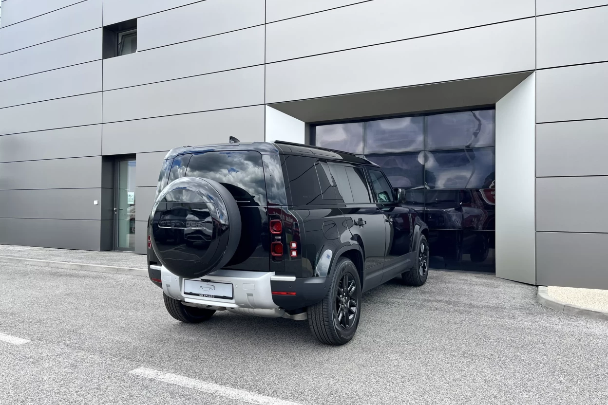 Defender 110 S D250 MHEV AWD obrázok č. 5
