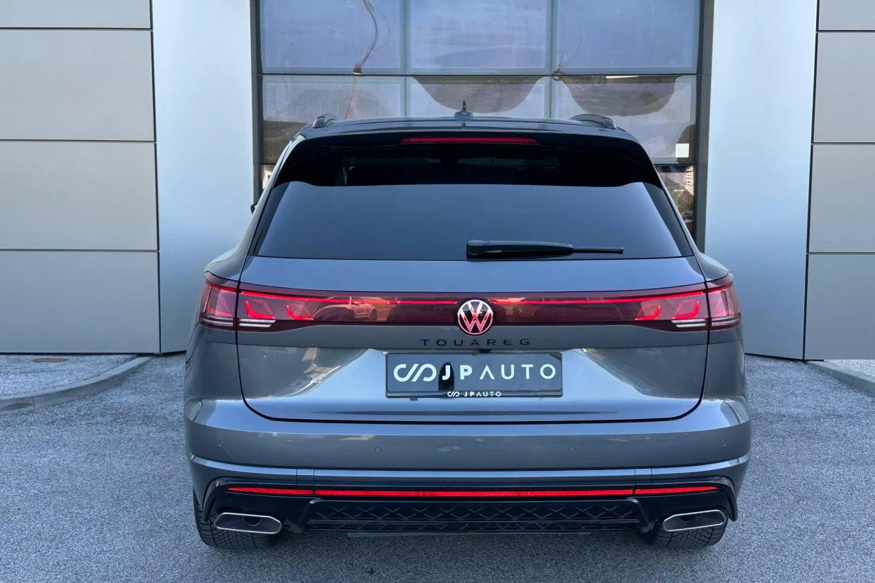 Volkswagen Touareg 3.0 R-Line obrázok č. 4