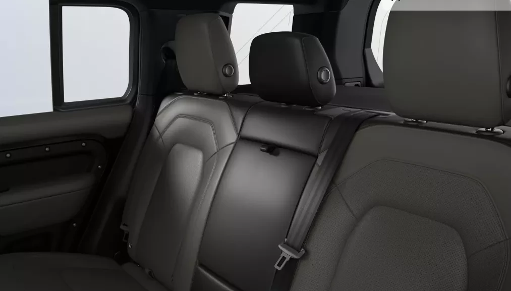 Defender 110 X-Dynamic SE D350 MHEV AWD obrázok č. 5