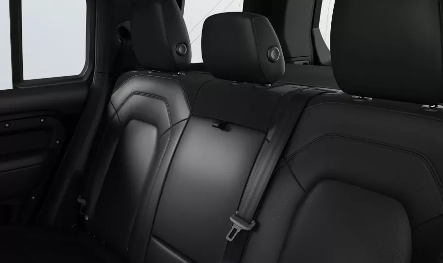 Defender 110 S D250 MHEV AWD obrázok č. 5