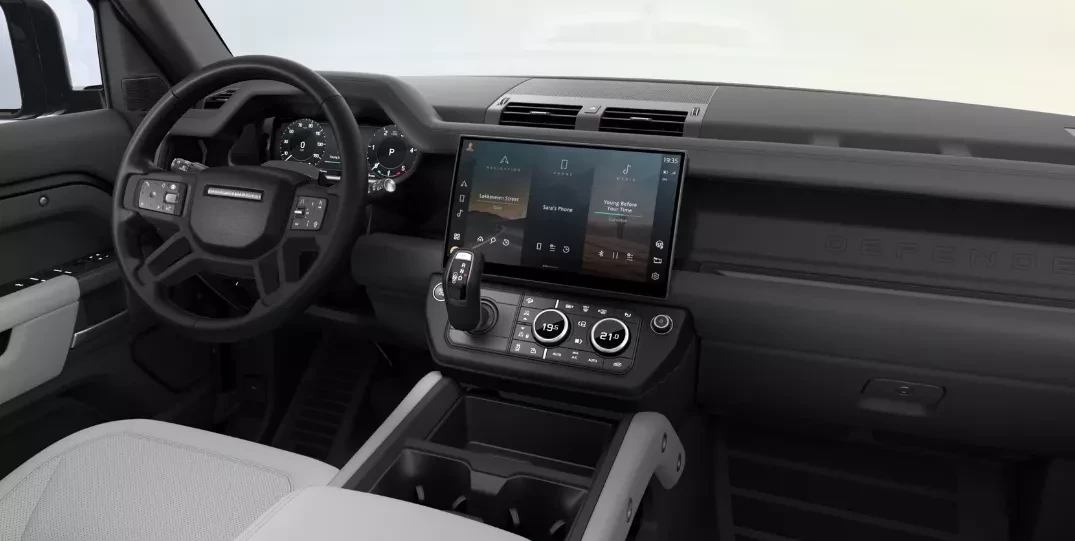 Defender 110 X-Dynamic SE D250 MHEV AWD obrázok č. 3