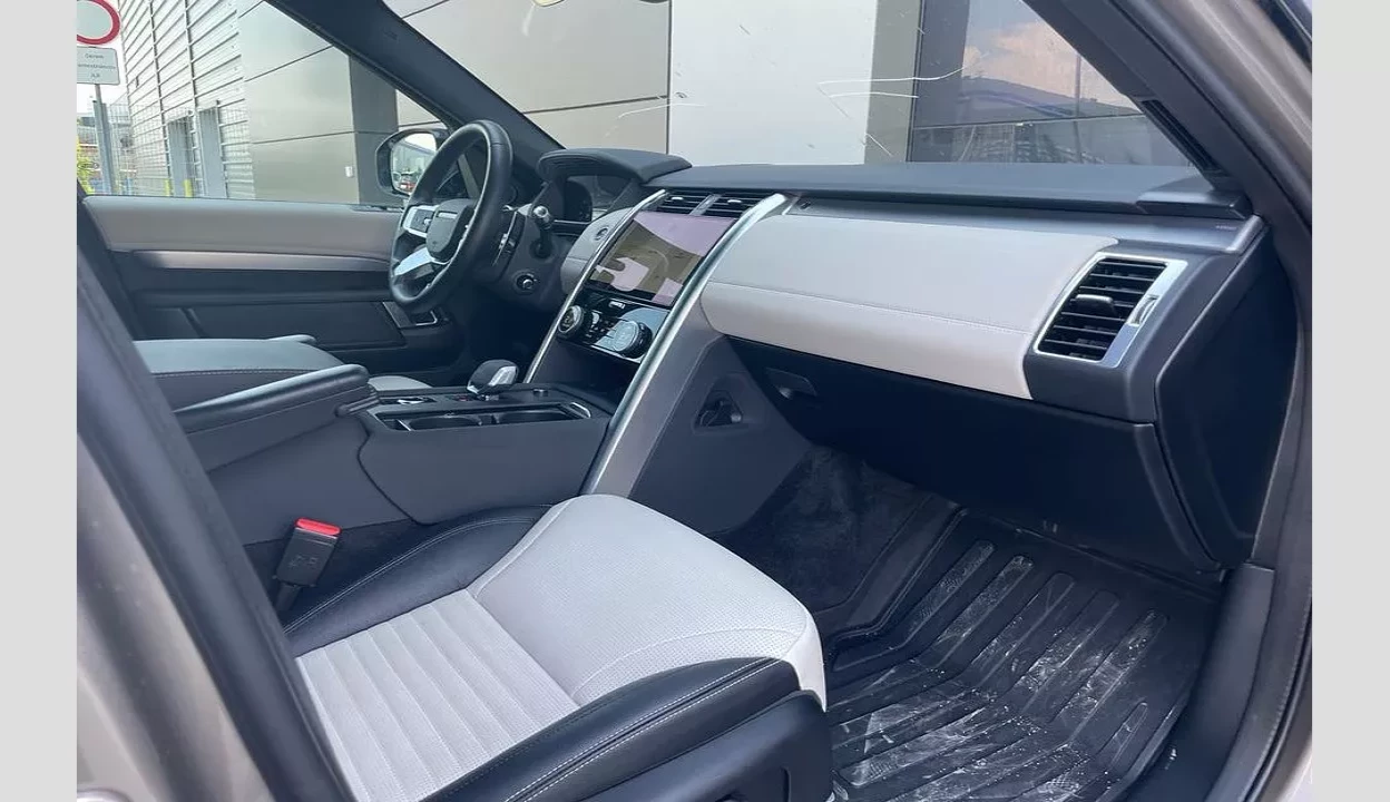 Discovery R-Dynamic SE 3.0 I6 D250 MHEV obrázok č. 8