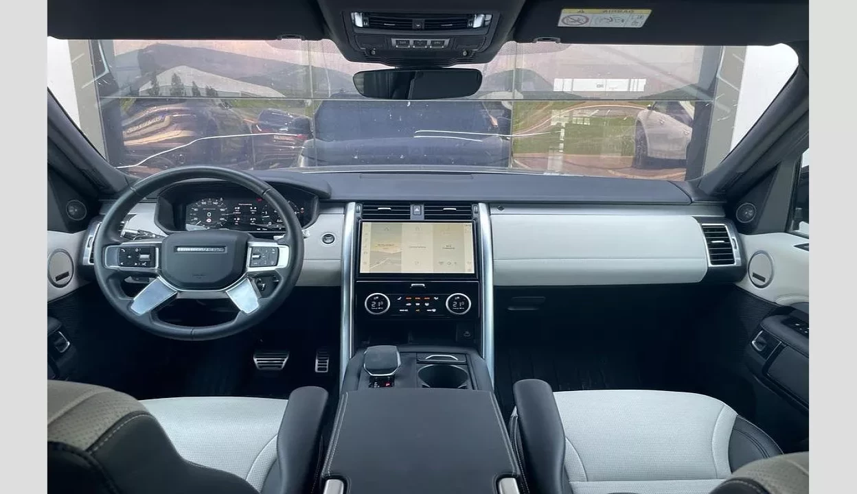 Discovery R-Dynamic SE 3.0 I6 D250 MHEV obrázok č. 9