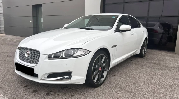 Jaguar XF 3.0 V6 Luxury