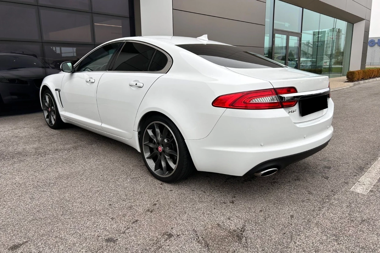 Jaguar XF 3.0 V6 Luxury obrázok č. 5