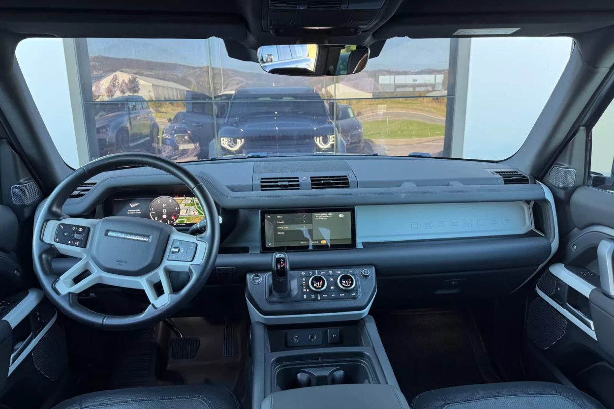 Land Rover Defender 110 X-Dynamic SE D200 obrázok č. 9