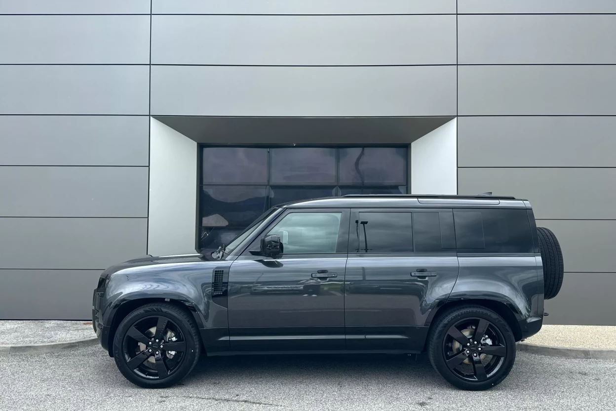 Defender X-Dynamic SE MHEV D250 obrázok č. 6
