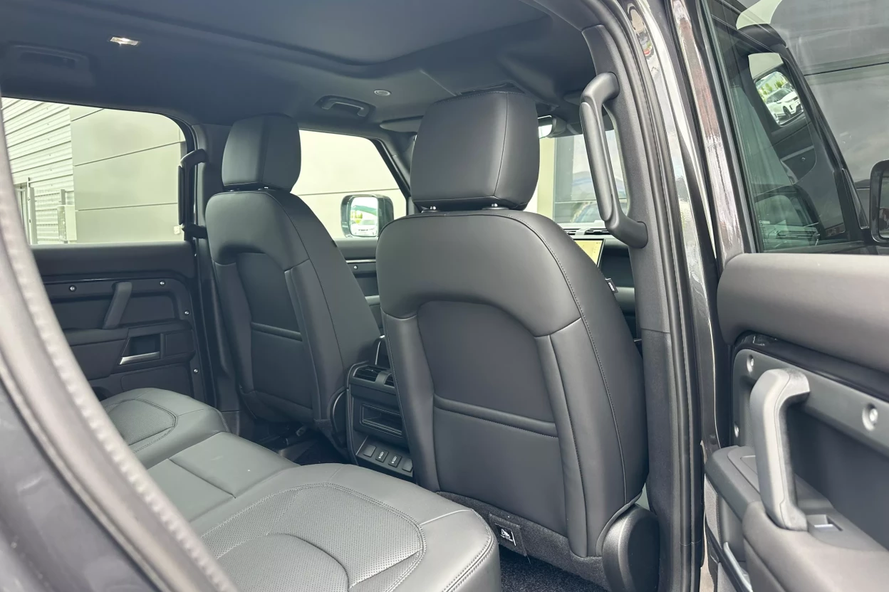 Defender X-Dynamic SE MHEV D250 obrázok č. 8
