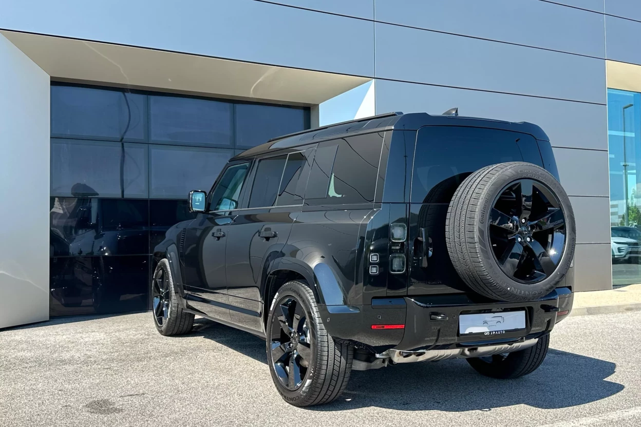 Defender 110 X-Dynamic SE D200 MHEV AWD obrázok č. 2