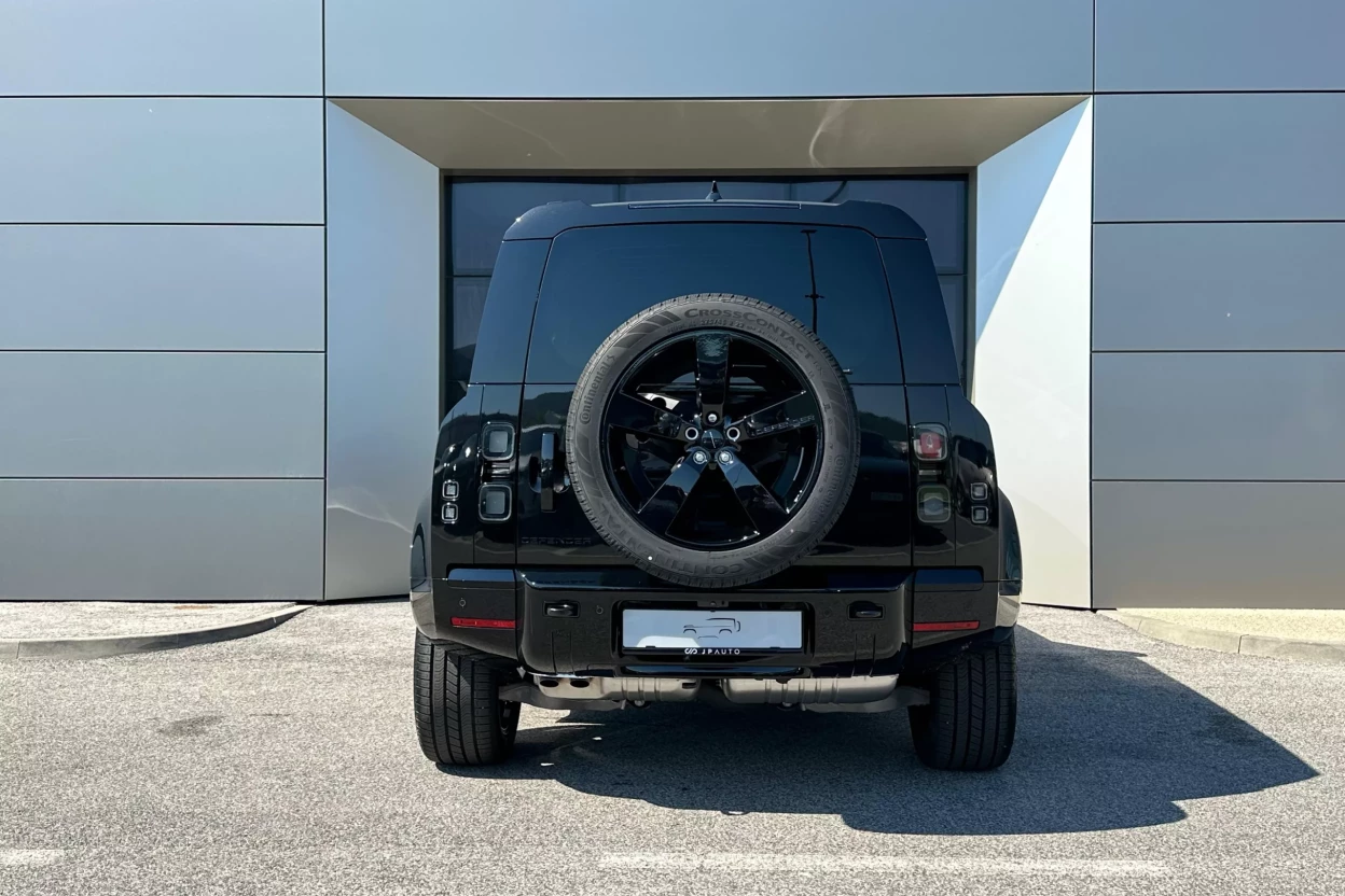 Defender 110 X-Dynamic SE D200 MHEV AWD obrázok č. 5