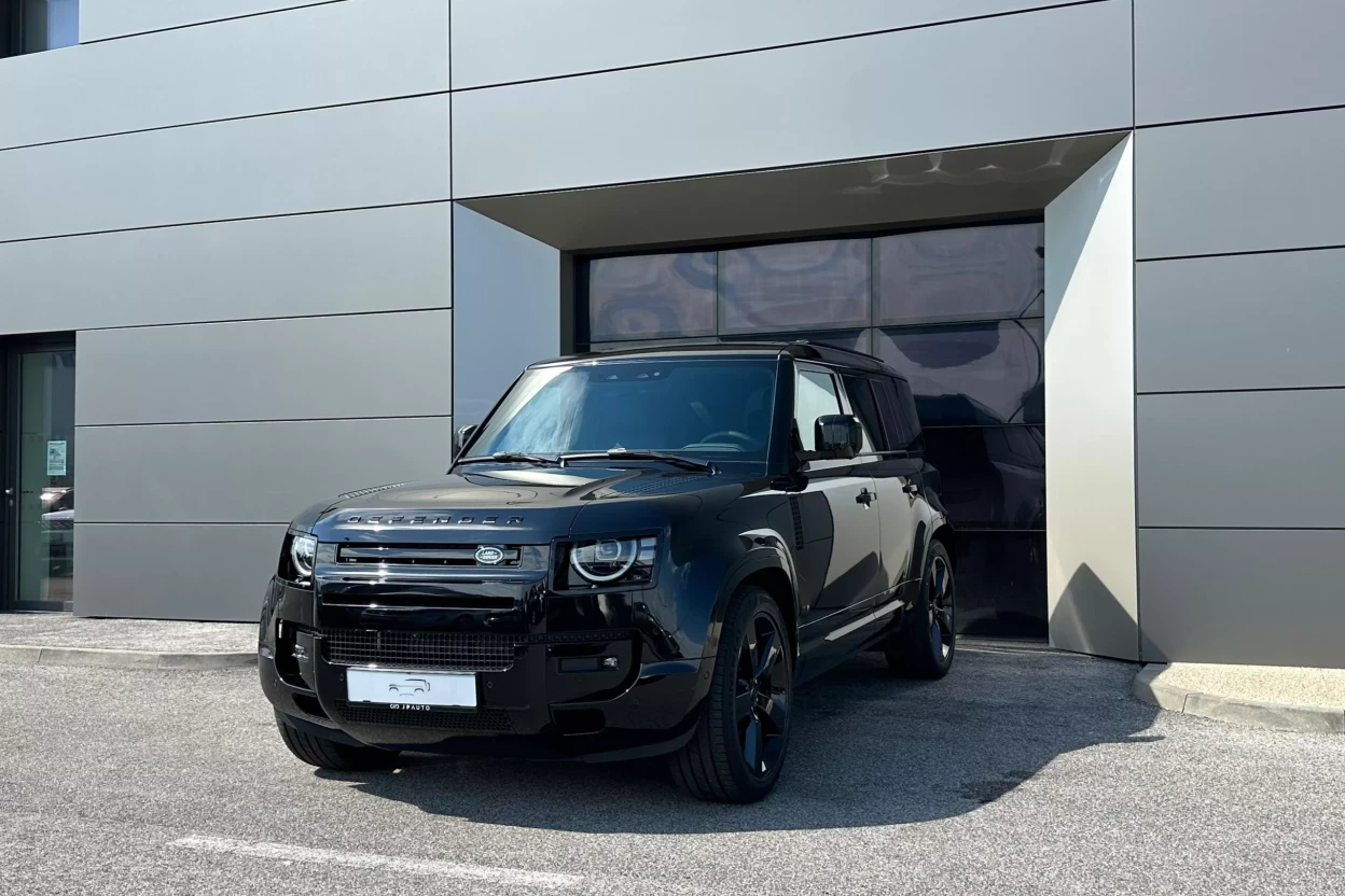 Defender 110 X-Dynamic SE D250 MHEV AWD obrázok č. 0