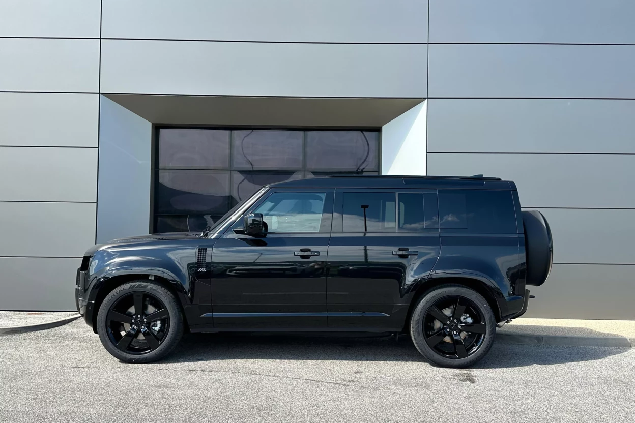 Defender 110 X-Dynamic SE D250 MHEV AWD obrázok č. 4