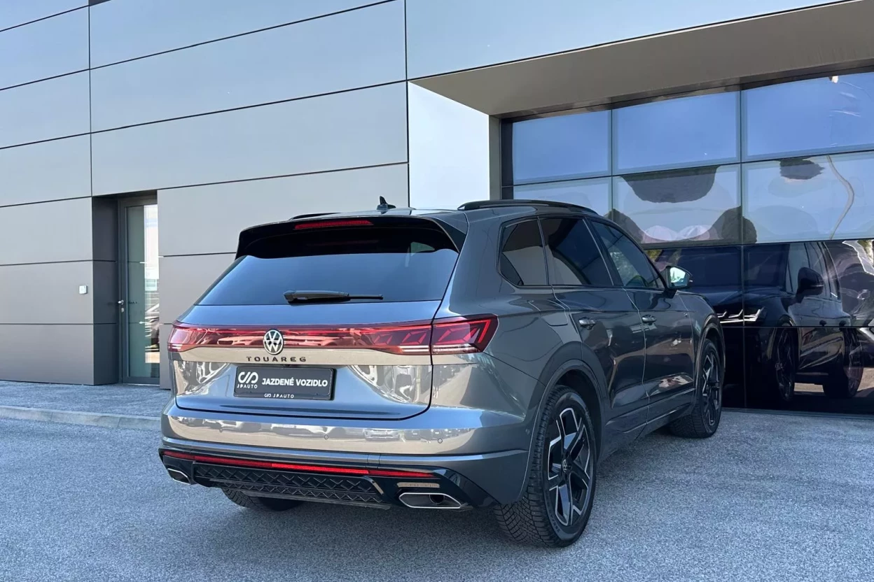 Volkswagen Touareg 3.0 R-Line obrázok č. 3