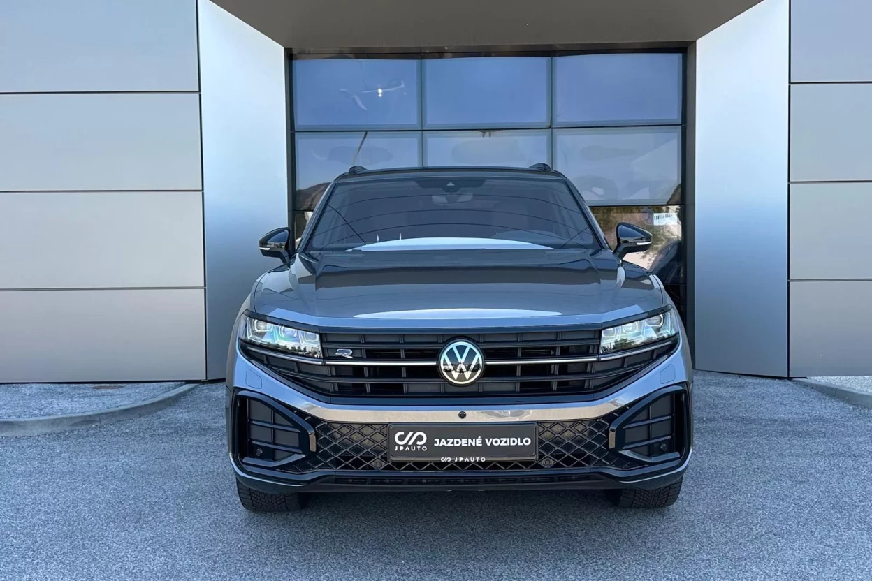 Volkswagen Touareg 3.0 R-Line obrázok č. 1