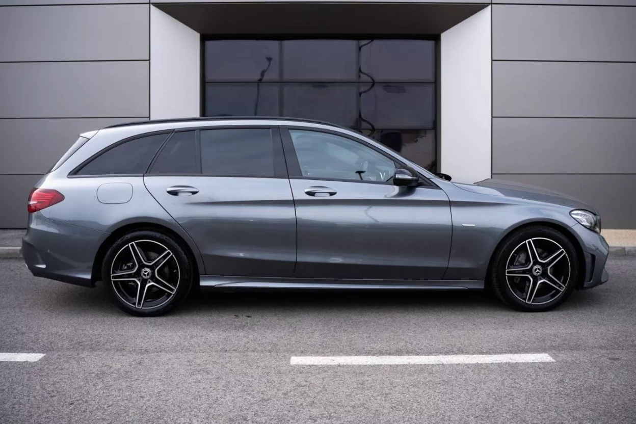 MERCEDES-BENZ C TRIEDA KOMBI 220 D AMG obrázok č. 6